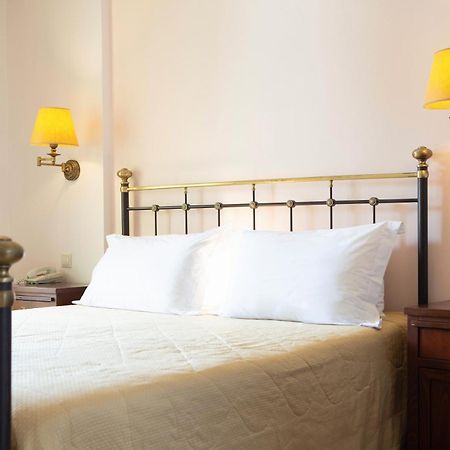 Cleopatra Beach Yénion Room photo